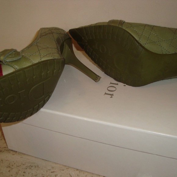 Authentic christian dior green stiletto pointy pump shoe silver buckle size 38 - Picture 11 of 12